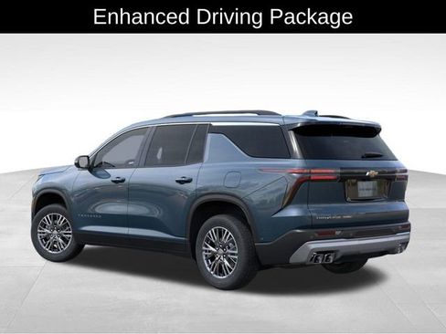 New 2025 Chevrolet Traverse LT w/ Enhanced Driving Package image 4