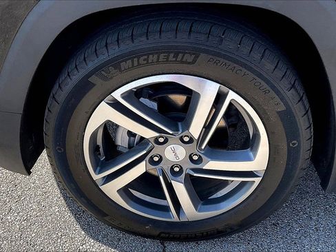 Used 2021 GMC Terrain SLT image 5