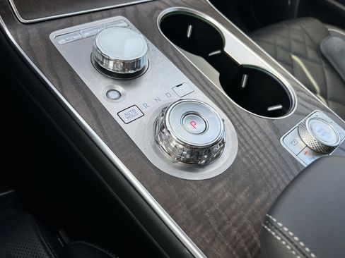 Used 2025 Genesis GV80 3.5T Prestige image 22