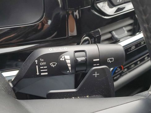 Used 2024 Nissan Pathfinder SV image 18