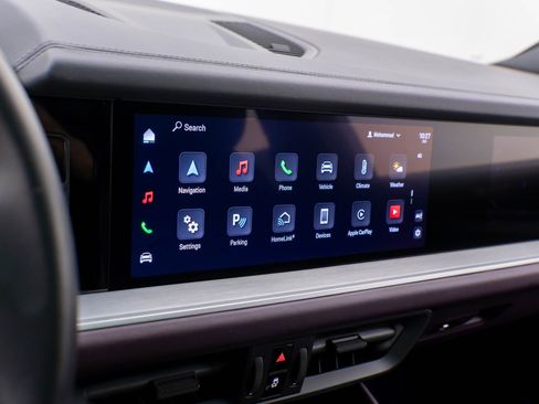 Certified 2024 Porsche Cayenne image 21