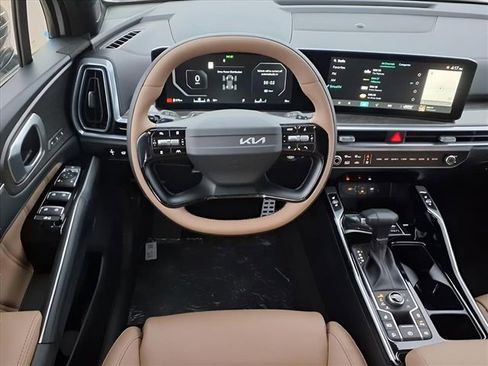 New 2026 Kia Sorento SX Prestige w/ Olive Brown Leather Package image 4
