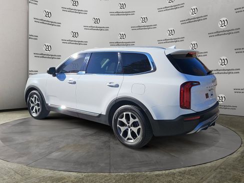 Used 2022 Kia Telluride EX w/ Towing Package image 3