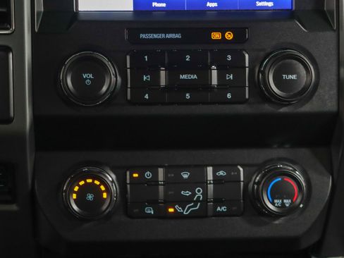 Used 2022 Ford F250 XLT w/ Black Appearance Package image 21