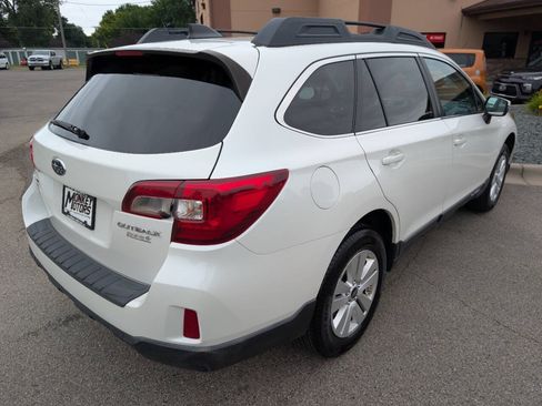 Used 2017 Subaru Outback 2.5i Premium AWD/4WD image 9