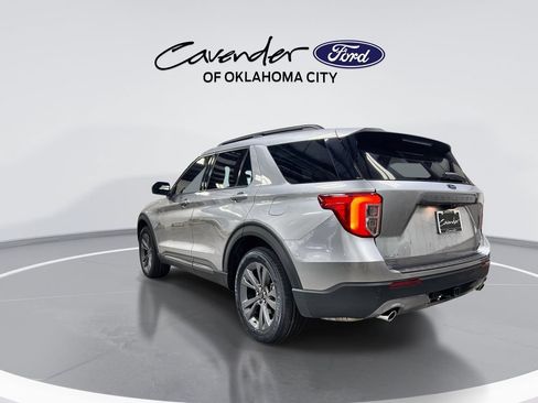 Used 2023 Ford Explorer XLT w/ Equipment Group 202A AWD/4WD image 6