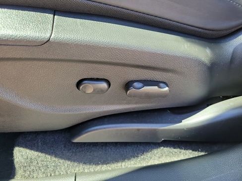 Used 2022 Buick Encore Preferred w/ Safety Package AWD/4WD image 16