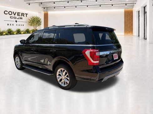 Used 2020 Ford Expedition XLT w/ Equipment Group 202A RWD image 9