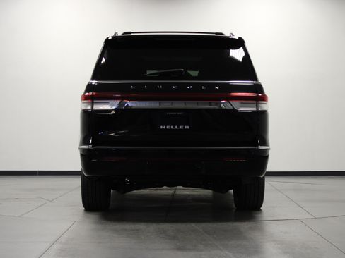 Used 2024 Lincoln Navigator L Reserve AWD/4WD image 5