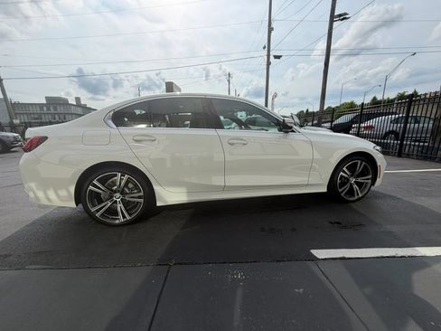 Used 2024 BMW 330i Sedan w/ Convenience Package RWD image 7