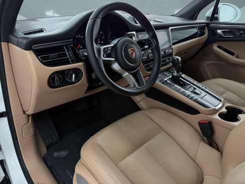 Used 2019 Porsche Macan AWD/4WD image 4