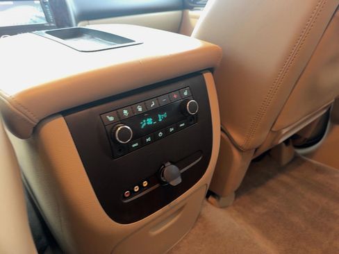 Used 2013 GMC Yukon Denali image 15