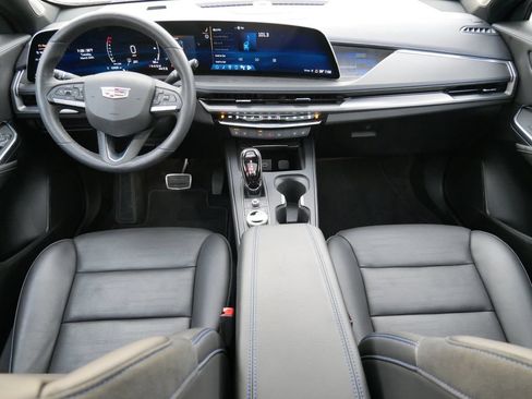 Used 2024 Cadillac XT4 Sport AWD/4WD image 13