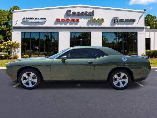 Used 2023 Dodge Challenger SXT RWD image 7