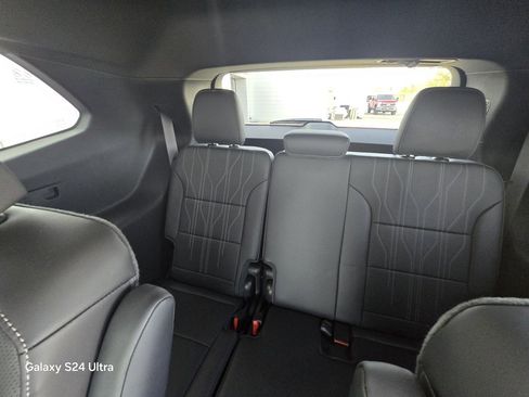 Used 2025 Buick Enclave Avenir w/ Trailering Package, 5000 lbs. image 16