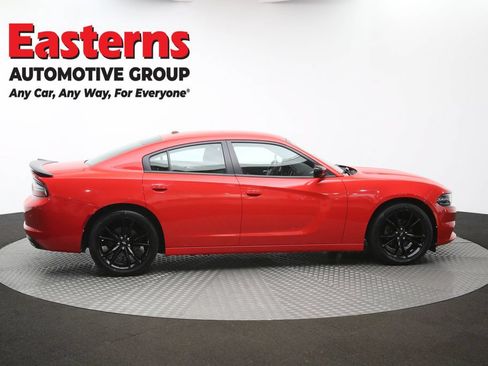 Used 2018 Dodge Charger SXT w/ Blacktop Package RWD image 43