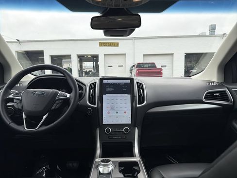 Used 2024 Ford Edge SEL w/ Convenience Package AWD/4WD image 18