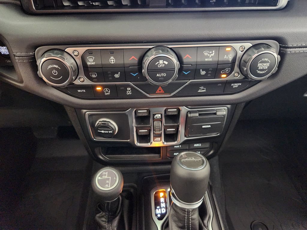 New 2026 Jeep Gladiator Sport AWD/4WD image 18