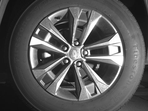 Used 2025 Chevrolet Equinox LT image 14