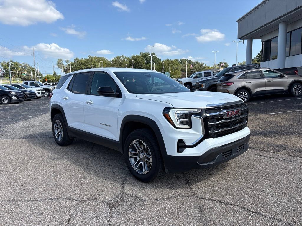 Used 2026 GMC Terrain Elevation AWD/4WD image 1