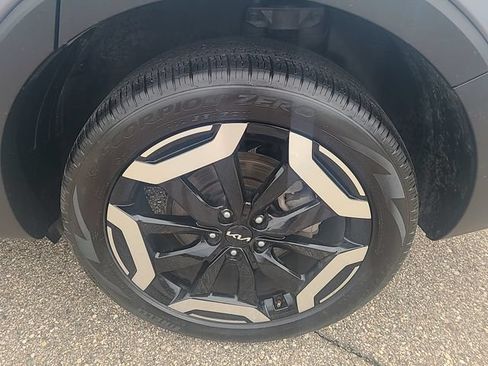 Used 2025 Kia Telluride S AWD/4WD image 27