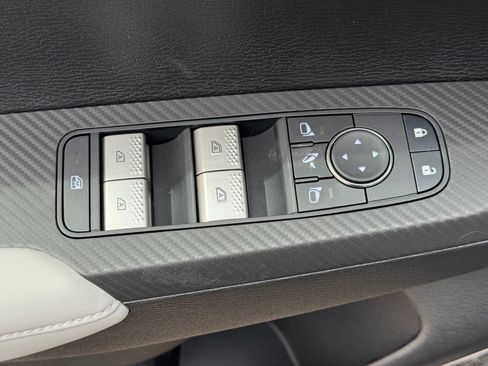 New 2026 Mitsubishi Outlander SE image 22