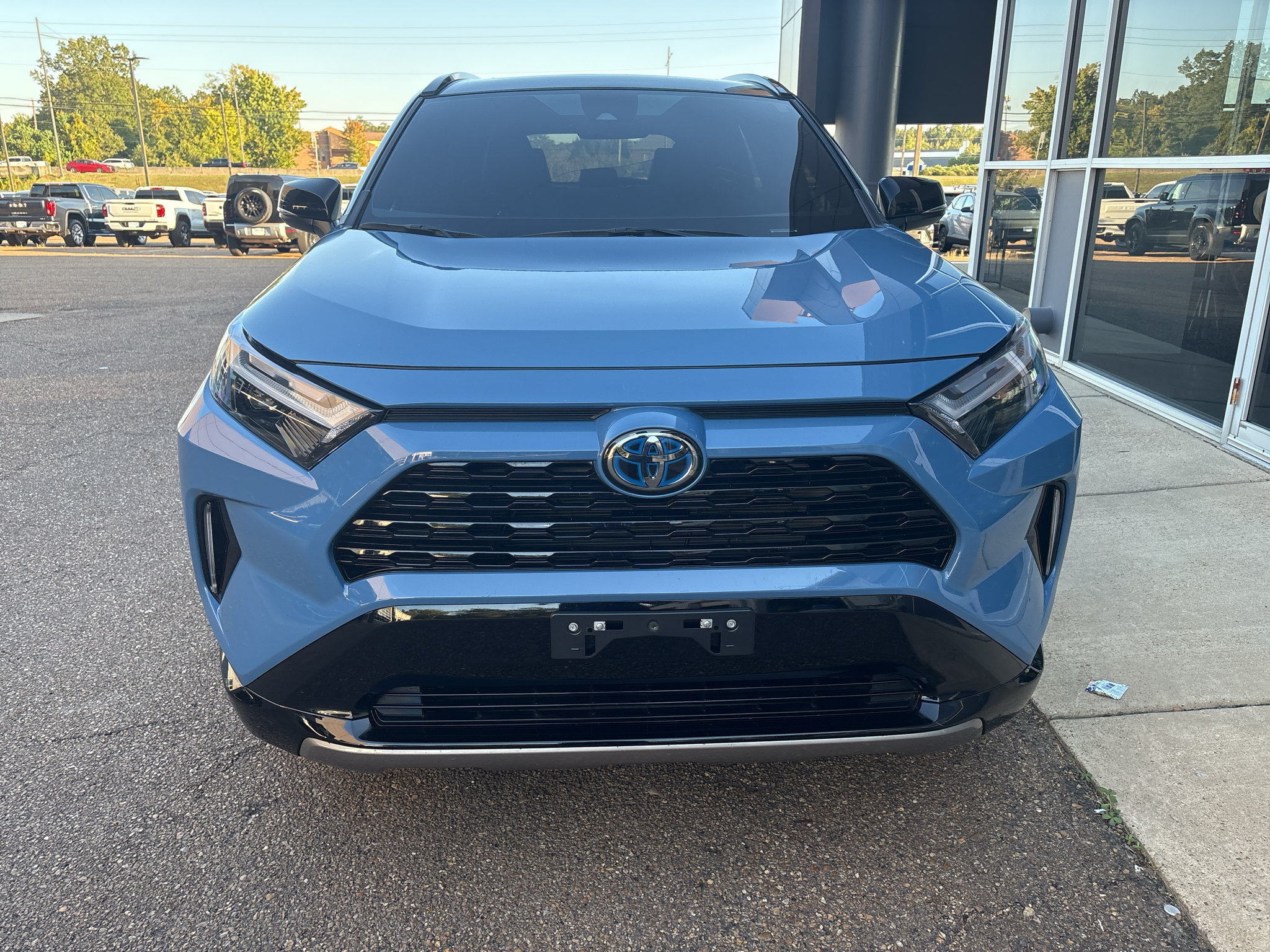 Used 2024 Toyota RAV4 XSE AWD/4WD image 2