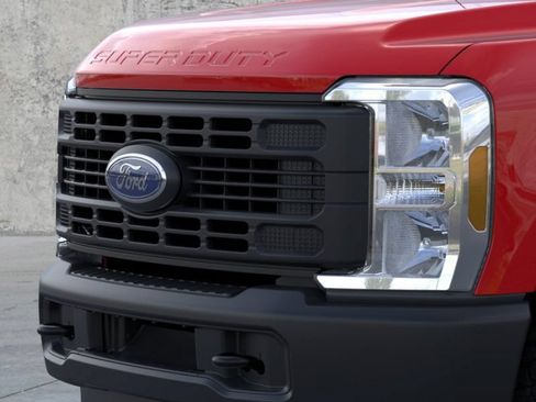New 2026 Ford F250 XL w/ XL Off-Road Package AWD/4WD image 9