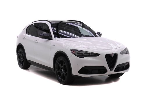 Certified 2024 Alfa Romeo Stelvio Veloce AWD/4WD image 2