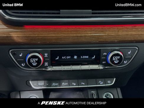 Used 2023 Audi Q5 2.0T Prestige w/ Prestige Package image 11