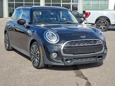 Used 2020 MINI Cooper S image 2