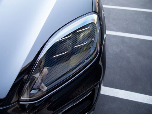 Certified 2024 Porsche Cayenne S AWD/4WD image 5