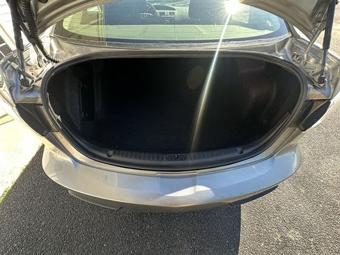 Used 2010 MAZDA MAZDA3 i Touring FWD image 9