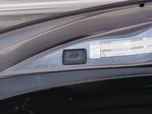 Used 2015 Toyota RAV4 Limited FWD image 53