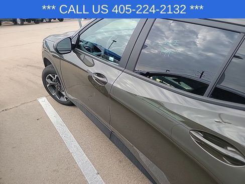 Used 2024 Chevrolet Trax LT image 4