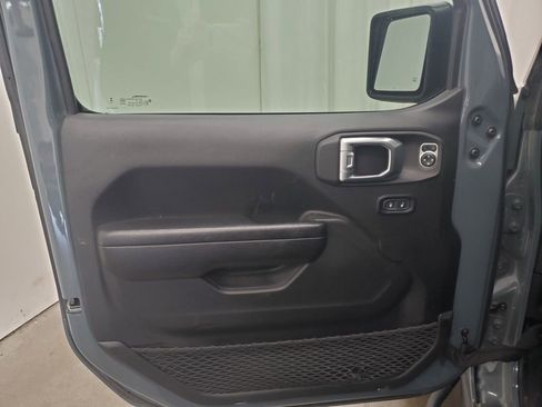 Used 2024 Jeep Wrangler Unlimited w/ Convenience Group image 12