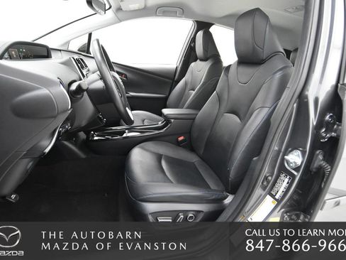 Used 2016 Toyota Prius Four Touring w/ Premium Convenience Package image 24