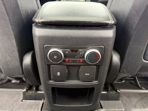 Used 2020 Ford Explorer XLT w/ Equipment Group 202A image 36