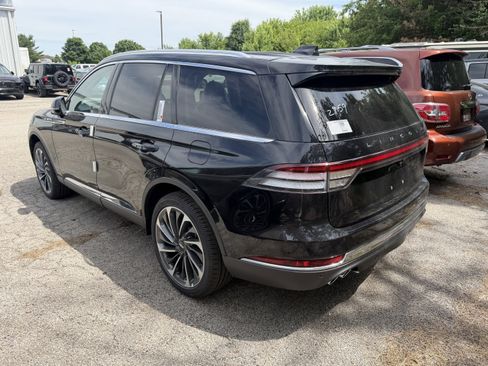 New 2026 Lincoln Aviator Reserve AWD/4WD image 11