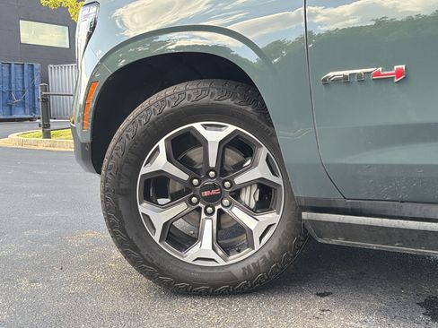 Used 2025 GMC Yukon AT4 Ultimate AWD/4WD image 16