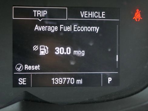 Used 2018 Chevrolet Trax LT w/ LT Convenience Package image 23