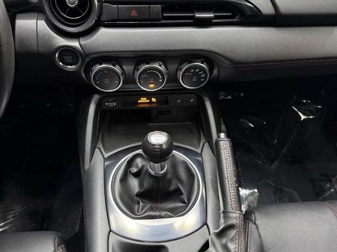 Used 2017 MAZDA MX-5 Miata RF Grand Touring RWD image 26