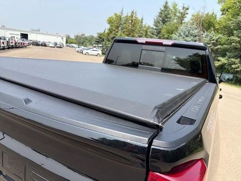Used 2020 Chevrolet Silverado 1500 LT Trail Boss AWD/4WD image 13