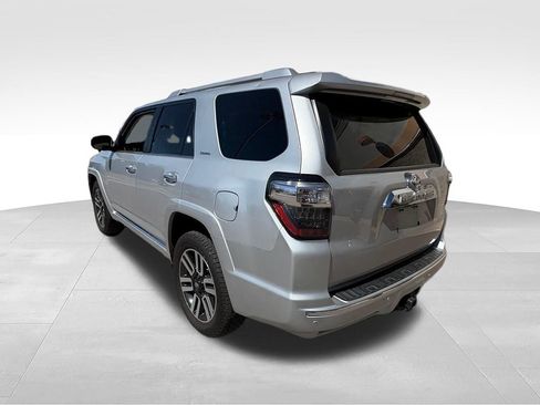 Used 2014 Toyota 4Runner Limited AWD/4WD image 3