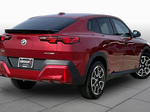 Used 2026 BMW X2 xDrive28i AWD/4WD image 12
