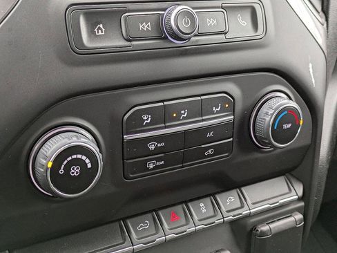 Used 2023 Chevrolet Silverado 2500 Custom w/ Custom Value Package image 22