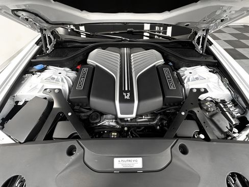 Used 2021 Rolls-Royce Ghost image 12