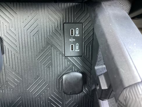 Used 2024 Toyota Tacoma TRD Sport image 21