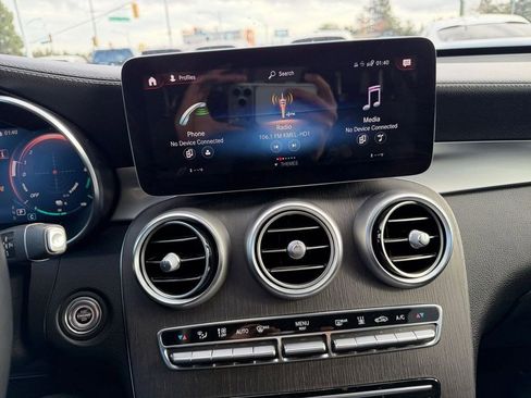 Used 2020 Mercedes-Benz GLC 350e 4MATIC image 19