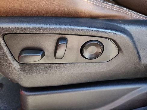 Certified 2023 Chevrolet Tahoe High Country w/ Premium Package 2 image 13